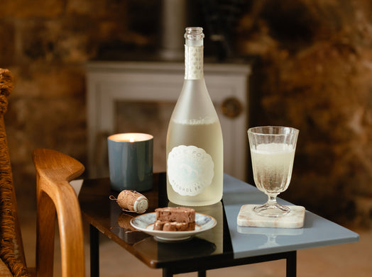 The Best Alcohol-Free Sparkling Wine to Enjoy at Home
